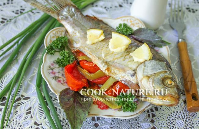 запеченный карась