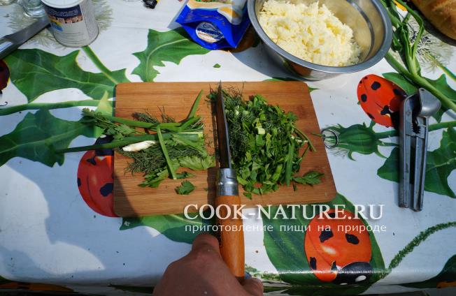 Батон с сыром и чесноком батон с сыром