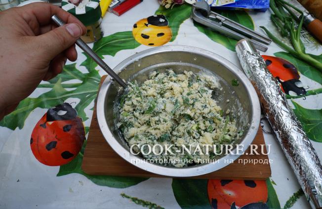 Батон с сыром и чесноком батон с сыром