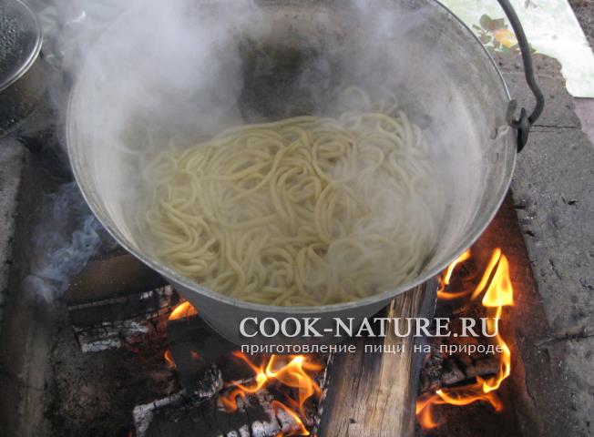 приготовление лапши для лагмана