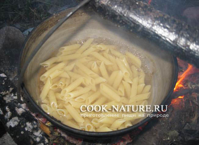 как приготовить макароны с тушенкой
